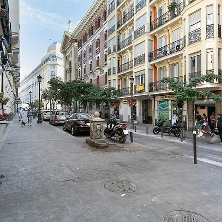 Refurnished One-Bedroom Las Letras Madrid Exterior photo