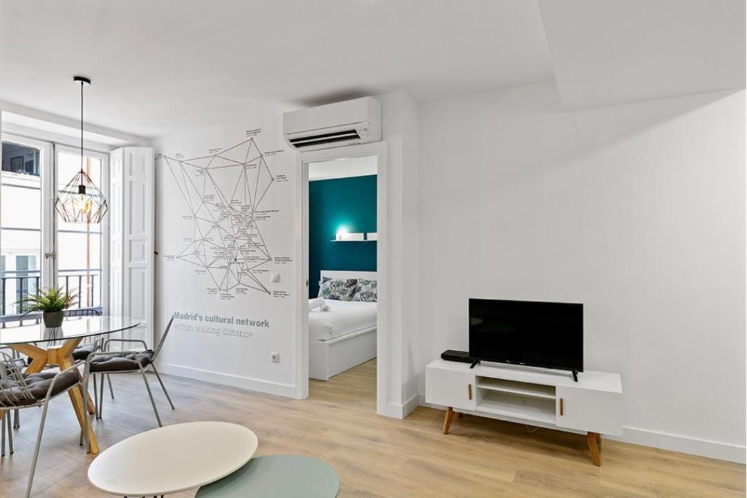 Refurnished One-Bedroom Las Letras Madrid Exterior photo